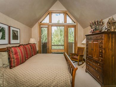 A Snowmass Four Bedrooms Rental with Great Views Available ! A Snowmass Four Bedrooms Rental with Great Views Available !